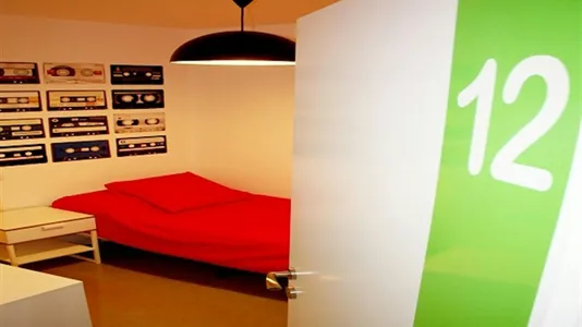 Rooms in Madrid Centro - photo 2