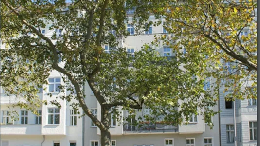 Apartments in Berlin Pankow - photo 1