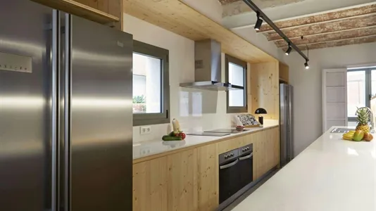 Rooms in Barcelona Eixample - photo 5