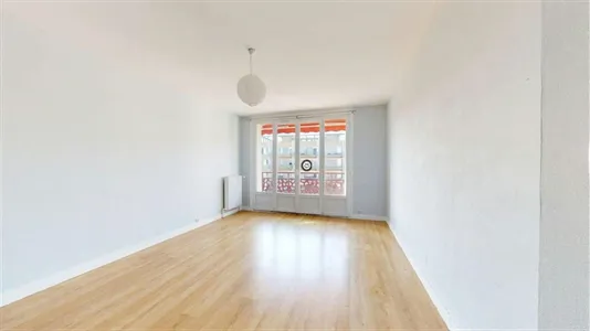 Apartments in Lyon - photo 6