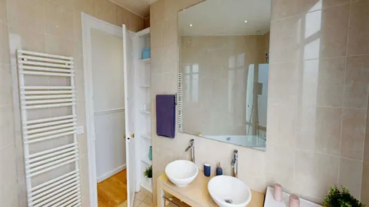 Rooms in Paris 17ème arrondissement - photo 9