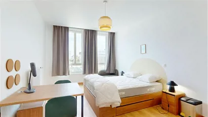 Room for rent in Pontoise, Île-de-France