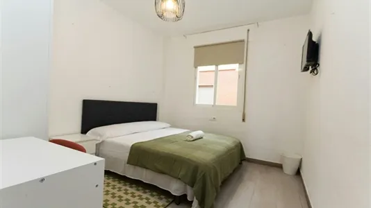 Rooms in Málaga - photo 3