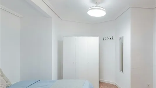 Rooms in Mislata - photo 4