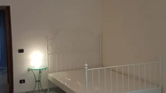 Rooms in Napoli Municipalità 4 - photo 3