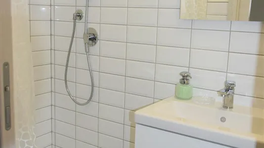 Rooms in Roma Municipio VI – Roma Delle Torri - photo 3