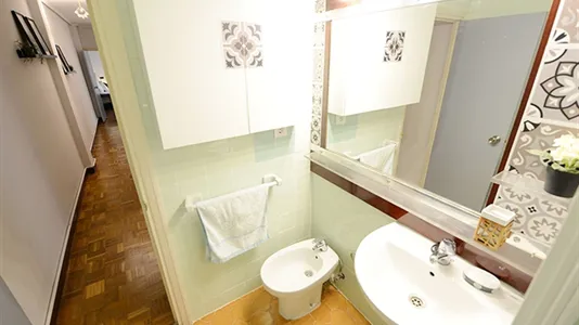 Rooms in Bilbao - photo 10