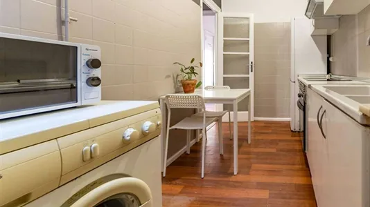 Rooms in Valencia Ciutat Vella - photo 9