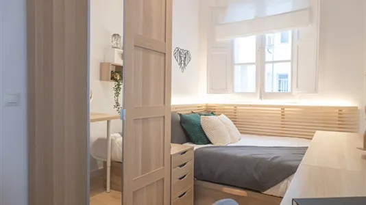 Rooms in Madrid Retiro - photo 4