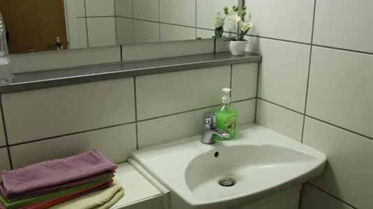 Rooms in Reykjavík Hlíðar - photo 8