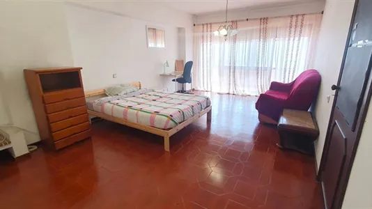 Rooms in Guimarães - photo 1