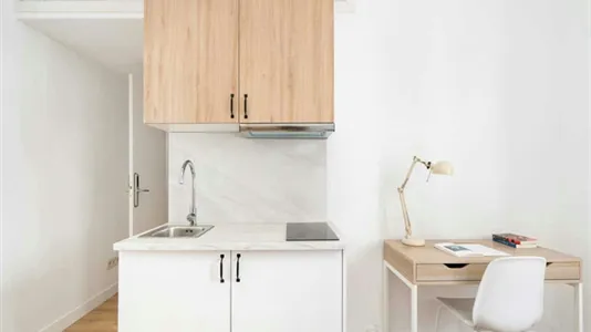 Rooms in Madrid Retiro - photo 1