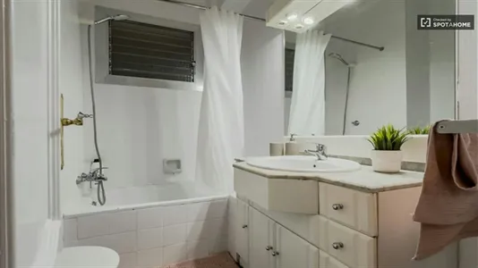 Rooms in Barcelona Eixample - photo 9