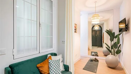 Rooms in Madrid Centro - photo 8