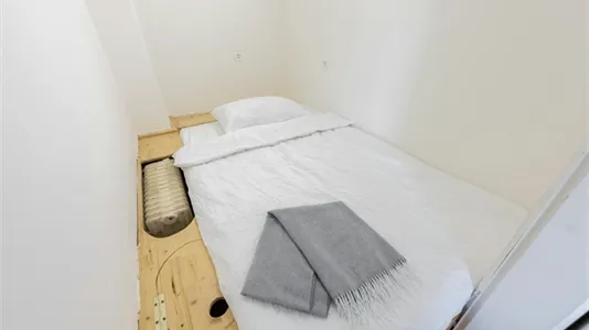 Rooms in Besnica - photo 6