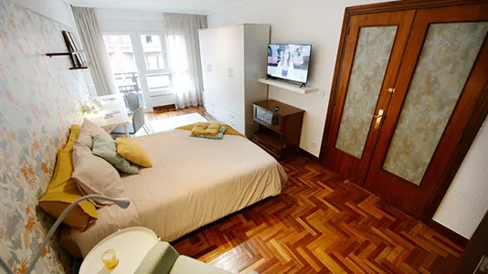 Rooms in Bilbao - photo 8