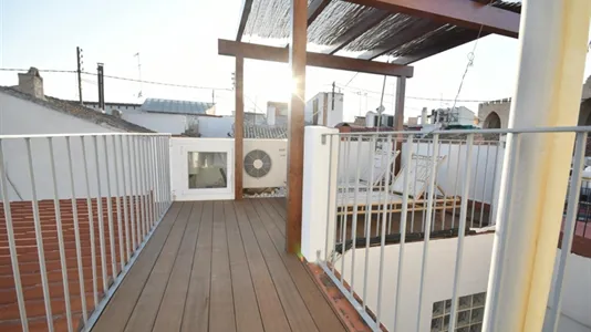 Apartments in Valencia Ciutat Vella - photo 8