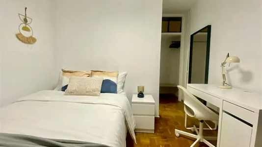 Rooms in Madrid Chamartín - photo 9