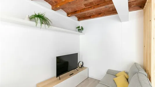 Apartments in Barcelona Eixample - photo 5