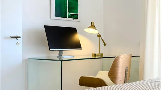 Rooms in Barcelona Eixample - photo 5