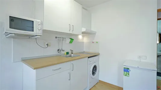 Apartments in Barcelona Ciutat Vella - photo 8