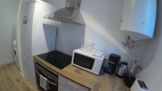 Rooms in Esplugues de Llobregat - photo 9