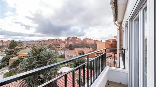 Apartments in Los Claveles - photo 4