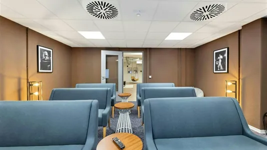 Apartments in Location is not specified - photo 9