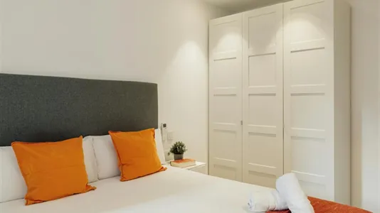 Rooms in Barcelona Eixample - photo 4