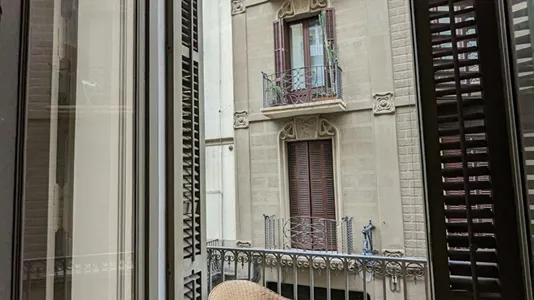Rooms in Barcelona Ciutat Vella - photo 8
