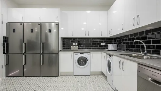 Rooms in Madrid Centro - photo 7