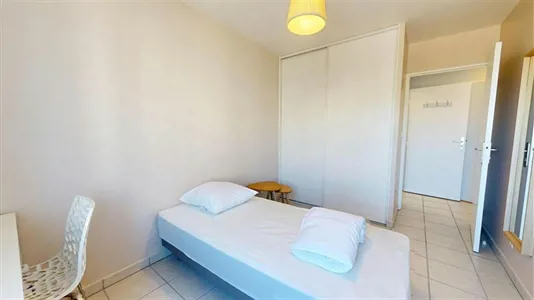 Rooms in Lyon - photo 3