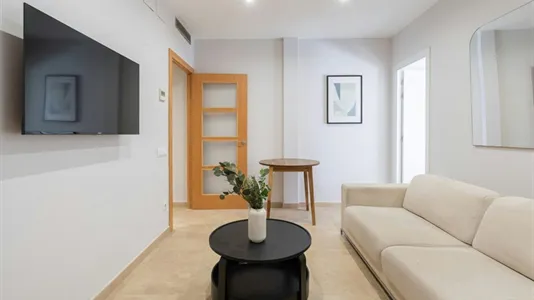 Rooms in Barcelona Les Corts - photo 4