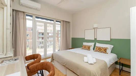 Rooms in Madrid Chamberí - photo 1