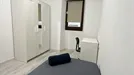 Room for rent, Barcelona Ciutat Vella, Barcelona, &lt;span class=&quot;blurred street&quot; onclick=&quot;ProcessAdRequest(12162895)&quot;&gt;&lt;span class=&quot;hint&quot;&gt;See streetname&lt;/span&gt;[xxxxxxxxxxxxx]&lt;/span&gt;