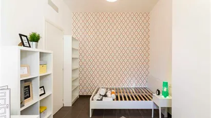 Room for rent in Milano Zona 5 - Vigentino, Chiaravalle, Gratosoglio, Milan