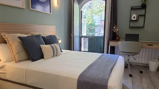 Rooms in Barcelona Eixample - photo 4