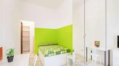 Room for rent in Milano Zona 1 - Centro storico, Milan