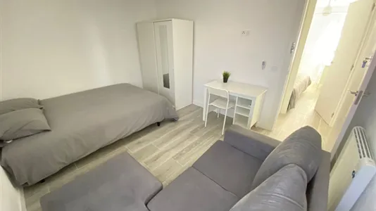 Rooms in Madrid Hortaleza - photo 4