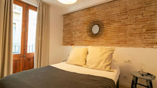 Apartments in Barcelona Ciutat Vella - photo 6
