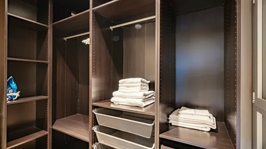 Apartments in Barcelona Ciutat Vella - photo 3