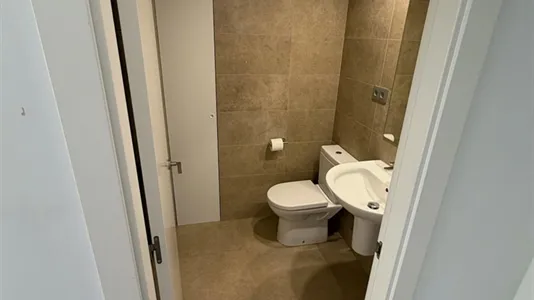 Rooms in Sabadell - photo 4