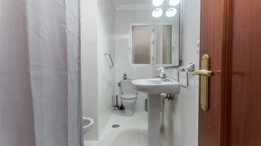 Rooms in Málaga - photo 6