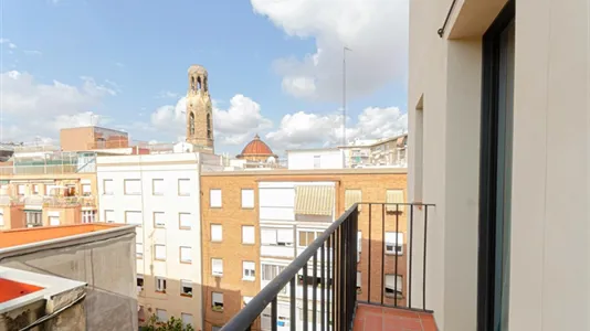 Rooms in Barcelona Sants-Montjuïc - photo 4