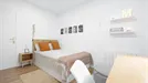 Room for rent, Barcelona Eixample, Barcelona, &lt;span class=&quot;blurred street&quot; onclick=&quot;ProcessAdRequest(9897218)&quot;&gt;&lt;span class=&quot;hint&quot;&gt;See streetname&lt;/span&gt;[xxxxxxxxxxxxx]&lt;/span&gt;