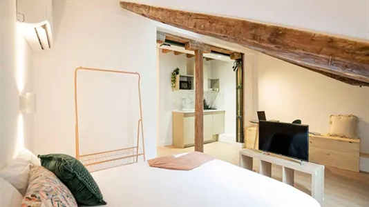 Rooms in Madrid Centro - photo 6