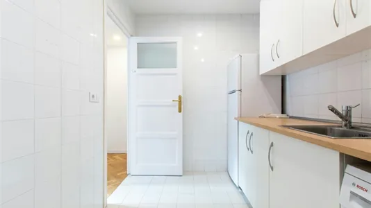 Rooms in Madrid Centro - photo 8