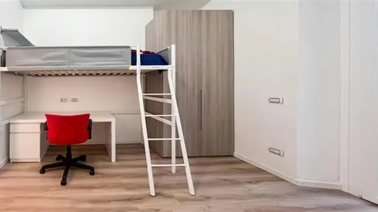 Apartments in Milano Zona 8 - Fiera, Gallaratese, Quarto Oggiaro - photo 6