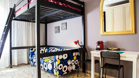 Rooms in Roma Municipio IV – Tiburtino - photo 7
