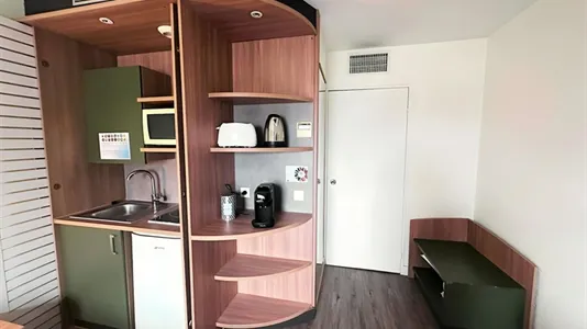 Apartments in Bobigny - photo 5